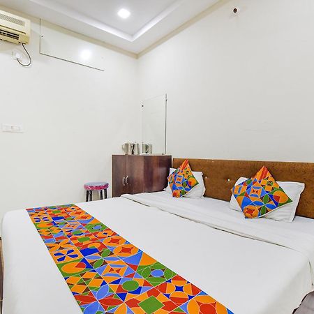 Fabexpress Devani Palace Ujjain Luaran gambar