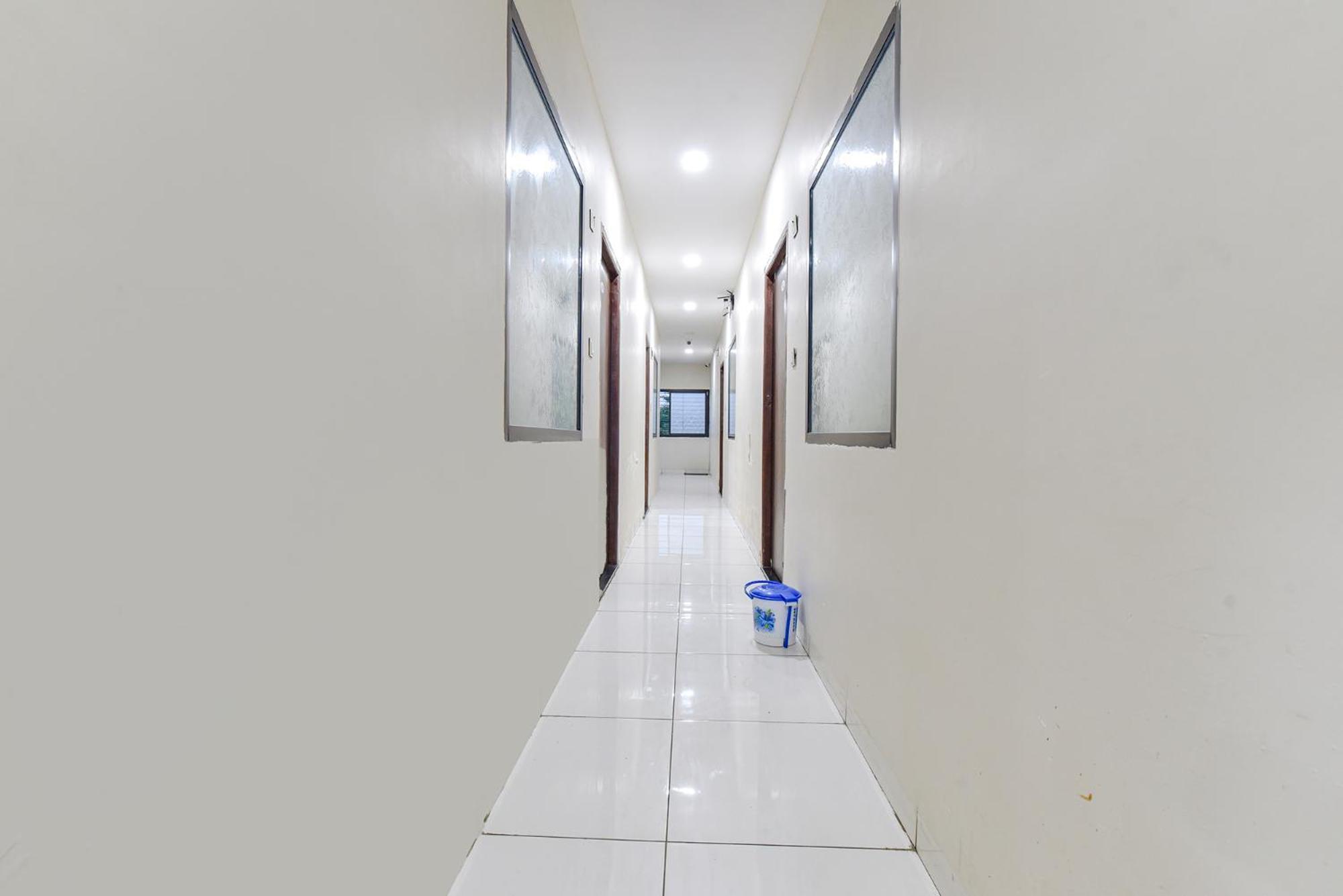 Fabexpress Devani Palace Ujjain Luaran gambar