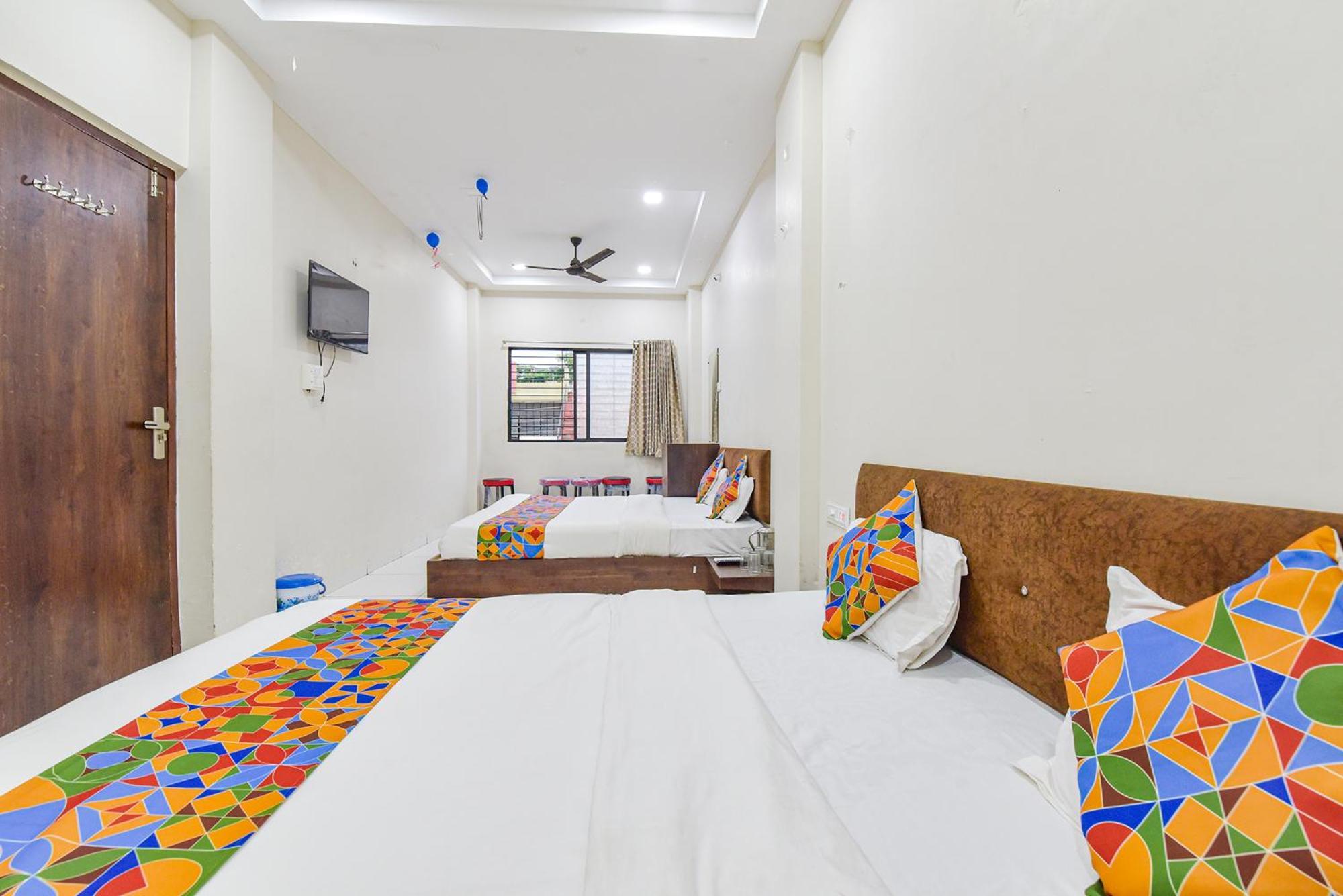 Fabexpress Devani Palace Ujjain Luaran gambar